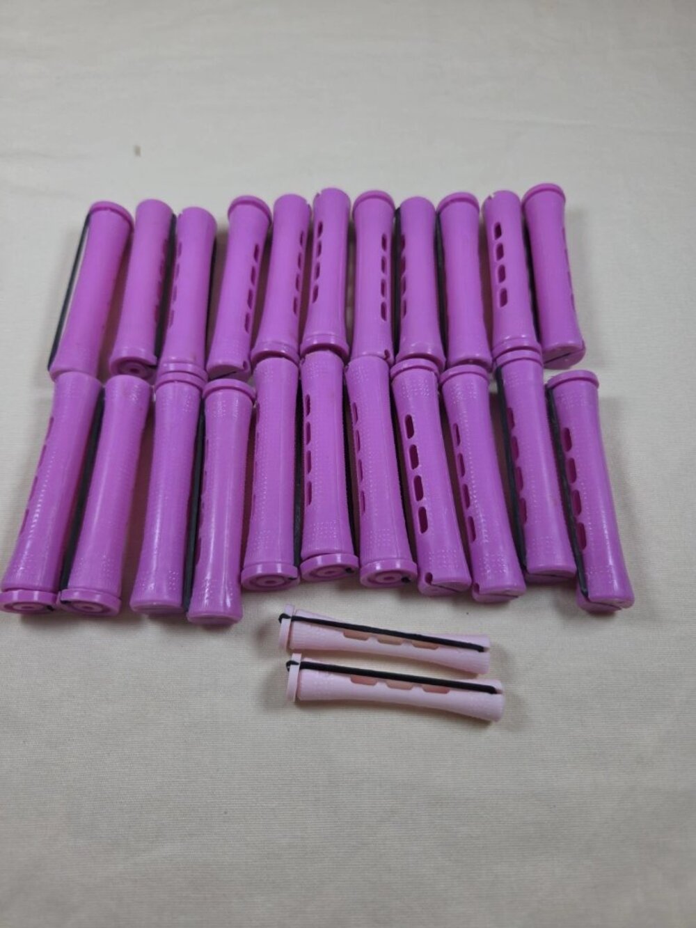 Perm Rods Lot of 24 Purple Pink Plastic Hair Curlers Rollers Elastic Bands